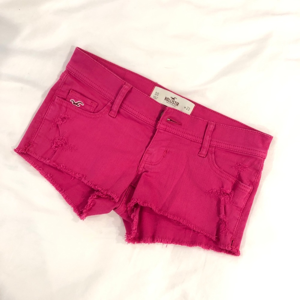NWT hot pink Hollister Jean shorts size 00